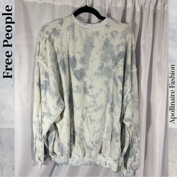 WE THE FREE WORLD PEACE TOP IN BLUE TIE DYE MOTIF MEDIUM NEW - Picture 4 of 5
